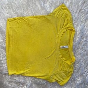 Short sleeve yellow crop top